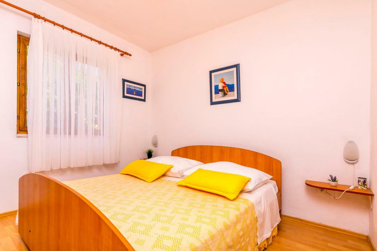 Apartments Bozo ราชานิ ภายนอก รูปภาพ