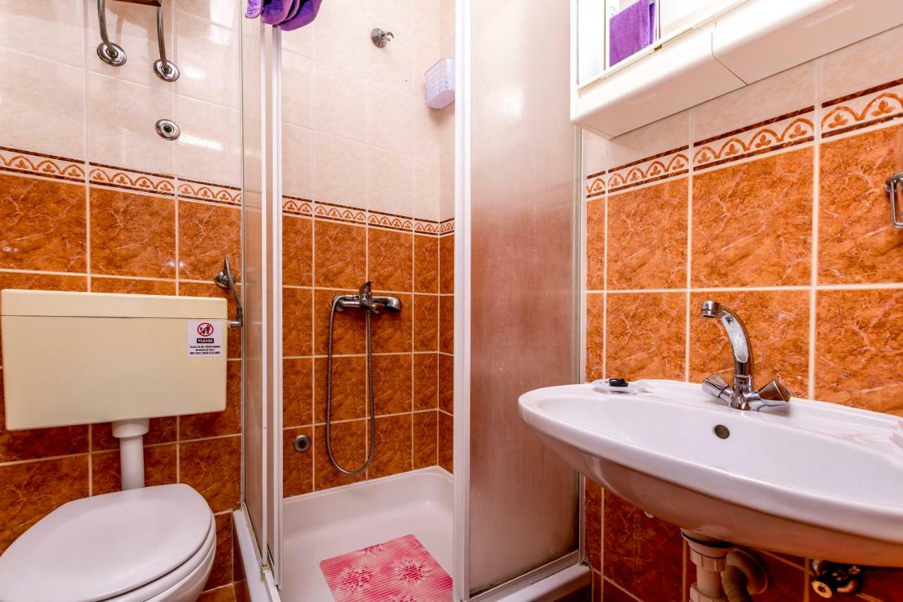 Apartments Bozo ราชานิ ภายนอก รูปภาพ