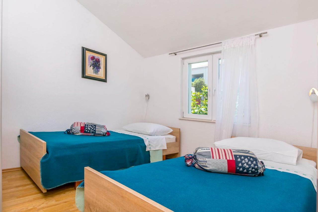 Apartments Bozo ราชานิ ภายนอก รูปภาพ