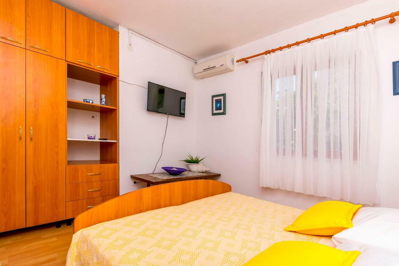 Apartments Bozo ราชานิ ภายนอก รูปภาพ